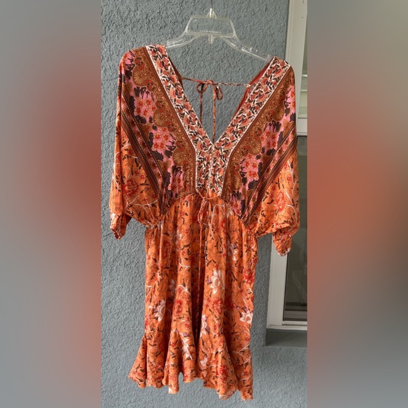 R. Vivimos Boho Floral Mini Dress V-Neck Tie Front Flounce Hem Peasant Size S - Picture 2 of 6